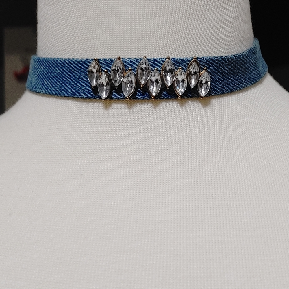 🏷️ Rhinestone Denim Choker